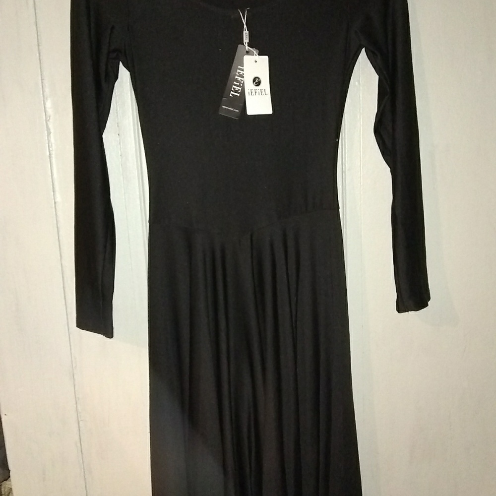 Dress - Picture 3 of 3